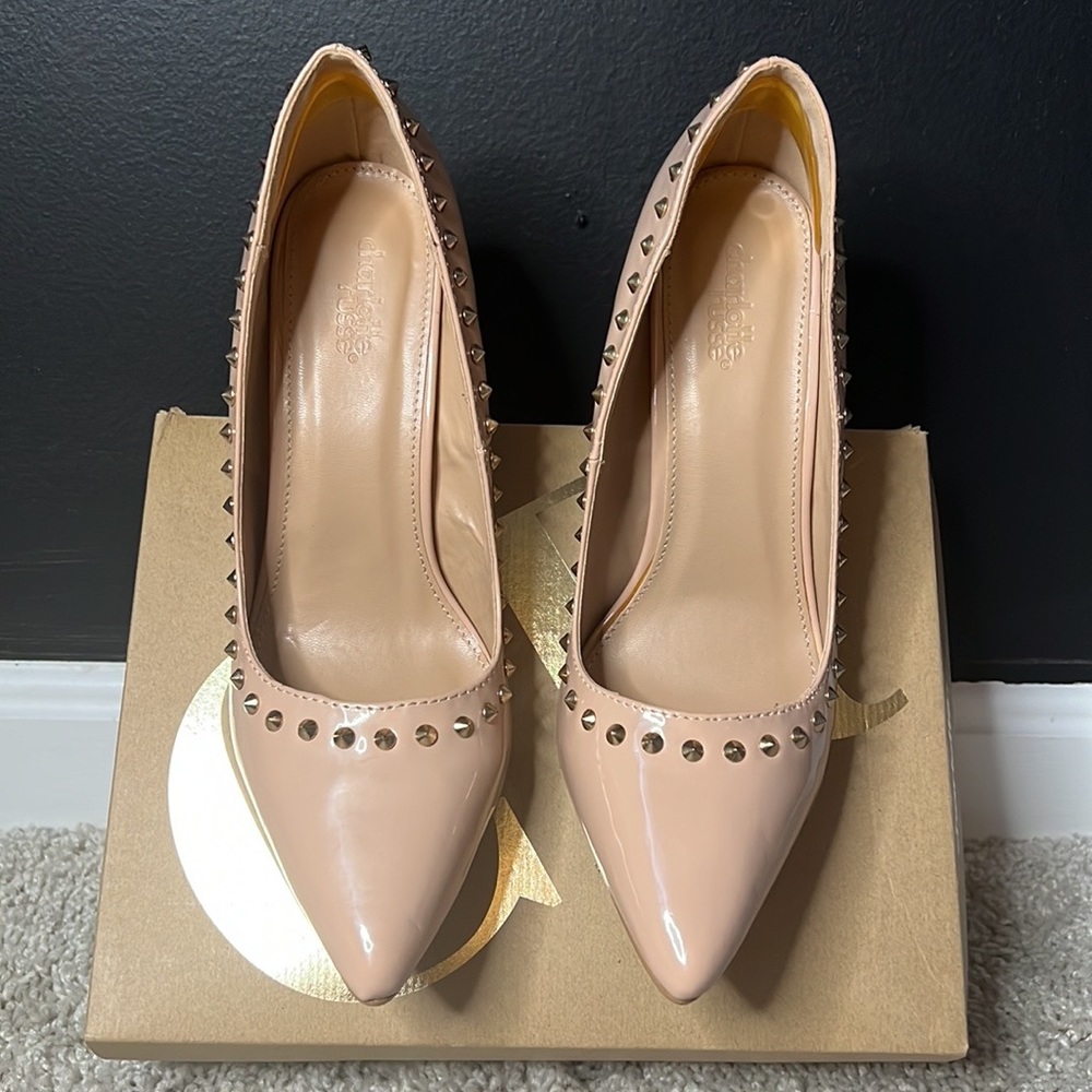 Claudette Heels